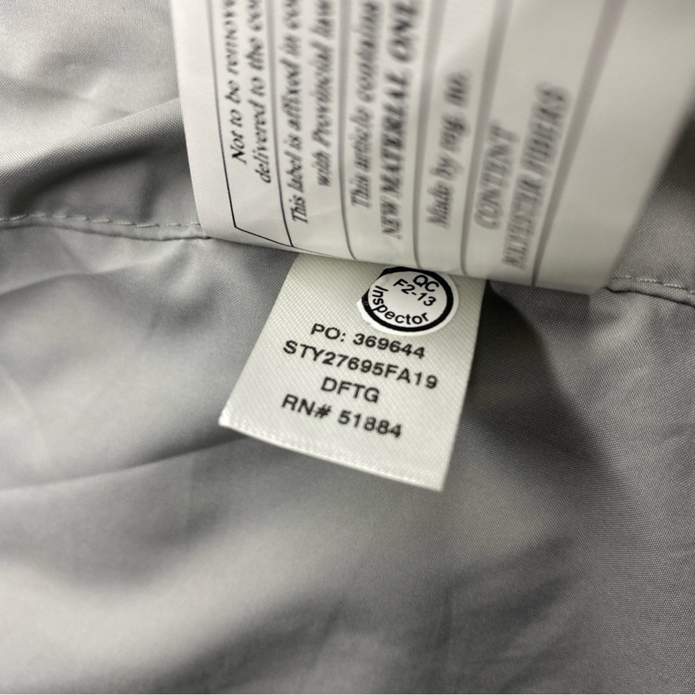 PATAGONIA Women’s XS X Small Radalie Parka Long Insulated Puffer Jacket Silver - Picture 6 of 6